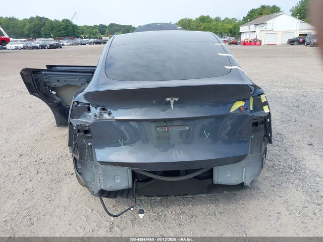 7SAYGDED1SF269455 Tesla Model Y Long Range Dual Motor Rear-wheel Drive