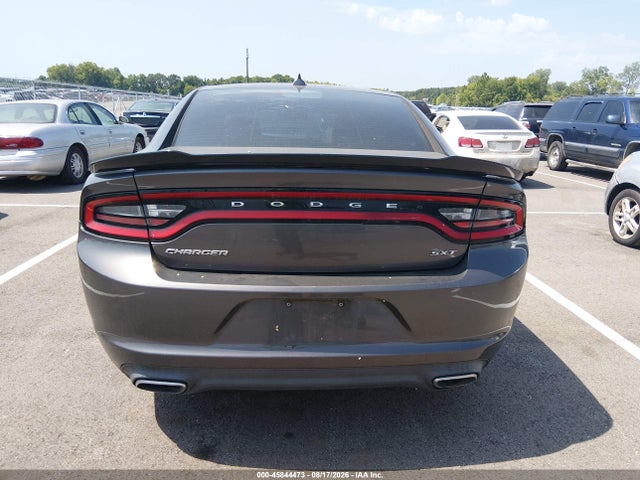2015 Dodge Charger Sxt მანქანა იყიდება აუქციონზე, vin: 2C3CDXHG4FH805651, აუქციონის ნომერი: 45844473