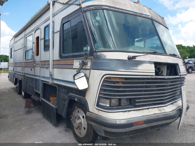 Продажа на аукционе авто 1988 Gillig Incomplete Motorhome Chassis, vin: 15GED1324H1060343, номер лота: 45844497