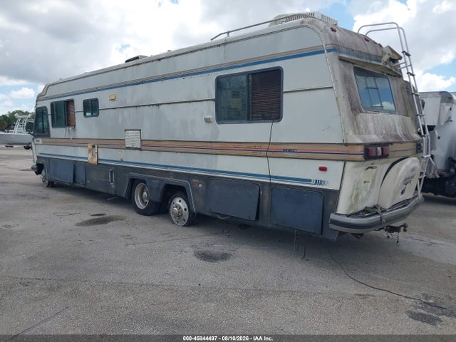 Продажа на аукционе авто 1988 Gillig Incomplete Motorhome Chassis, vin: 15GED1324H1060343, номер лота: 45844497