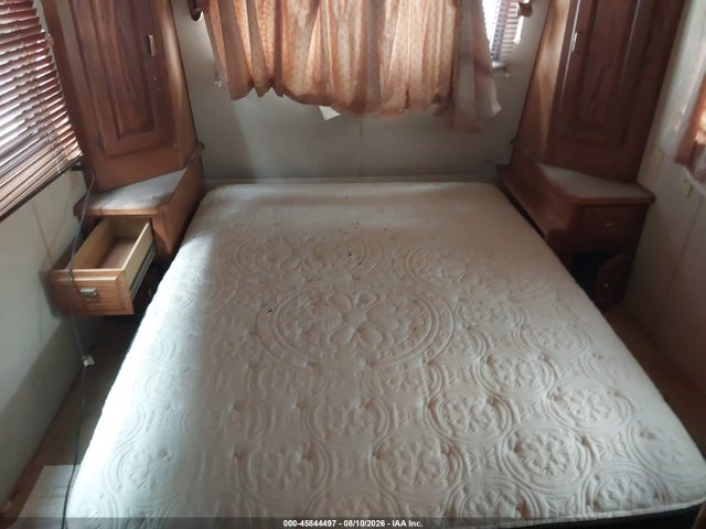 Продажа на аукционе авто 1988 Gillig Incomplete Motorhome Chassis, vin: 15GED1324H1060343, номер лота: 45844497