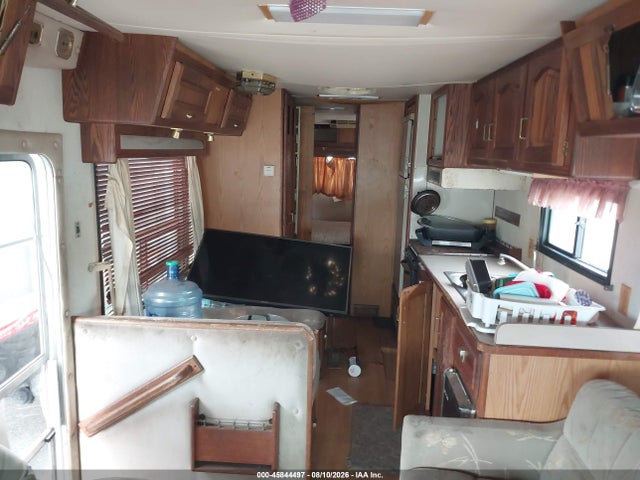 Продажа на аукционе авто 1988 Gillig Incomplete Motorhome Chassis, vin: 15GED1324H1060343, номер лота: 45844497