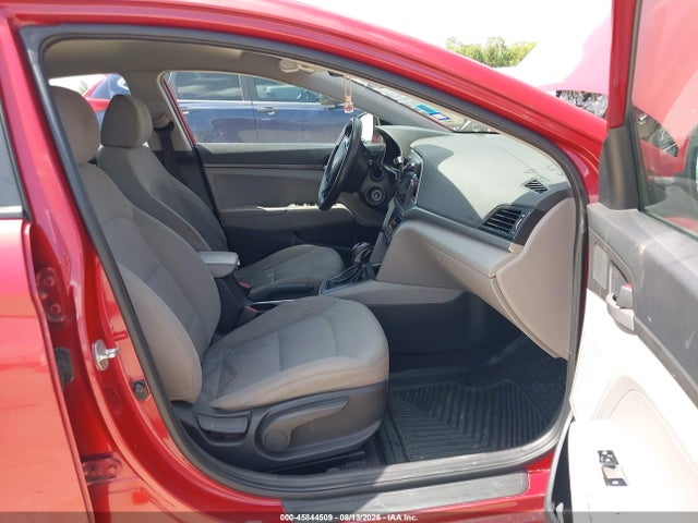 5NPD74LF6HH149113 Hyundai ELANTRA SE
