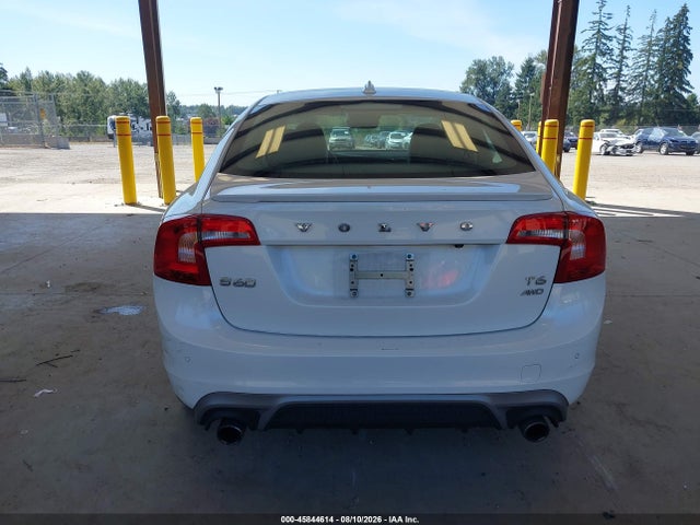 YV149MTS2H2420378 Volvo S60 T6 R-design Platinum