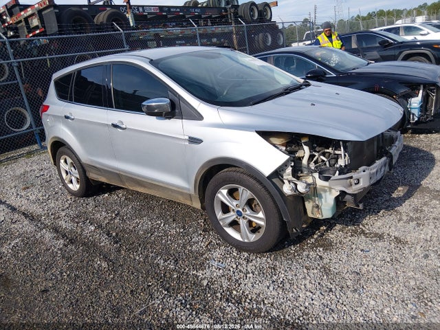 2014 Ford Escape Se მანქანა იყიდება აუქციონზე, vin: 1FMCU0GXXEUA57662, აუქციონის ნომერი: 45844676