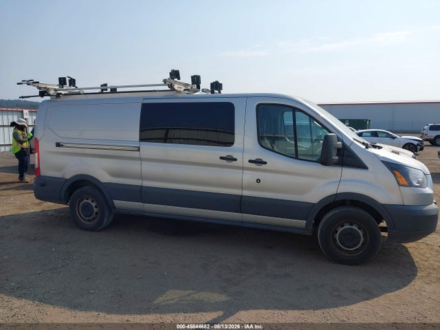 Ford Transit-150 2018 1FTYE2YM5JKA80716 Image 18