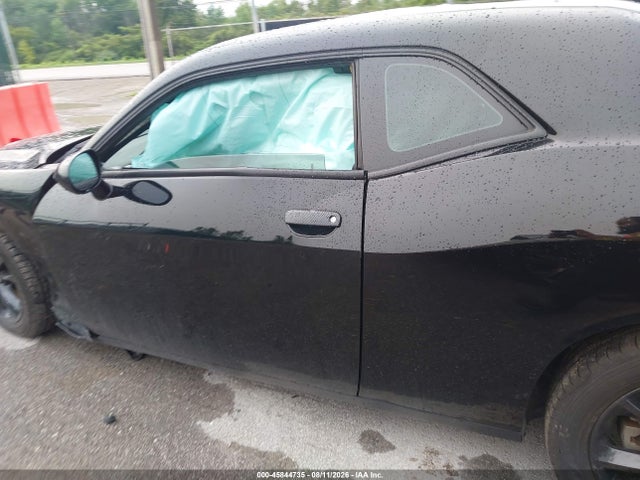 2022 Dodge Challenger Sxt Awd მანქანა იყიდება აუქციონზე, vin: 2C3CDZGG7NH165463, აუქციონის ნომერი: 45844735