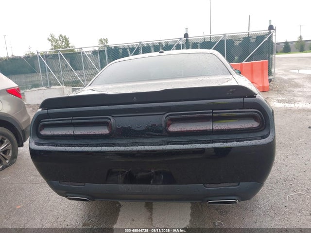 2022 Dodge Challenger Sxt Awd მანქანა იყიდება აუქციონზე, vin: 2C3CDZGG7NH165463, აუქციონის ნომერი: 45844735