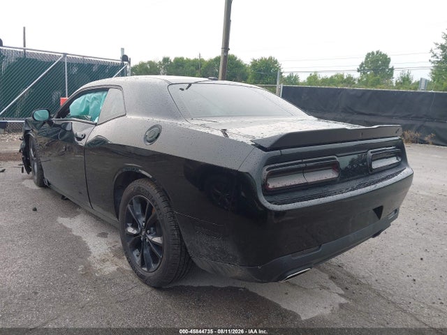 2022 Dodge Challenger Sxt Awd მანქანა იყიდება აუქციონზე, vin: 2C3CDZGG7NH165463, აუქციონის ნომერი: 45844735