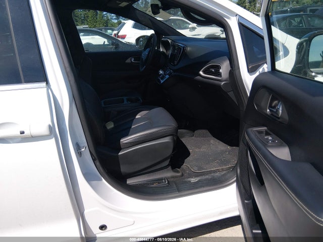 Chrysler Pacifica Select 2025 2C4RC1BGXSR552192 Image 5