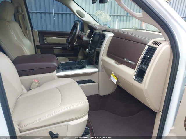45844784 :رقم المزاد ، 1C6RR7VT6HS764080 vin ، 2017 Ram 1500 Laramie  4x4 6'4 Box مزاد بيع