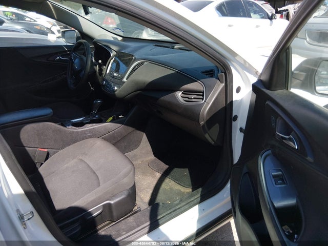 1G1ZB5ST8KF205063 Chevrolet Malibu 1ls