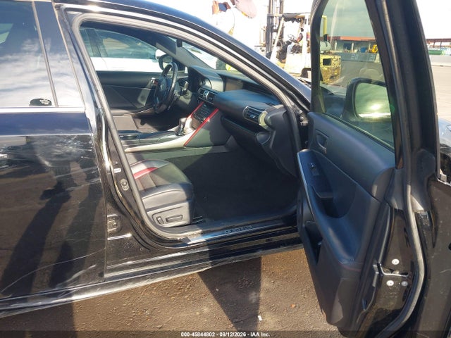 Lexus IS 300 2019 JTHBA1D29K5099638 Image 5