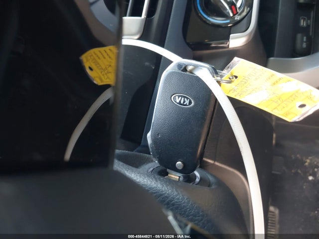 2021 Kia Seltos S მანქანა იყიდება აუქციონზე, vin: KNDEUCA27M7132844, აუქციონის ნომერი: 45844821