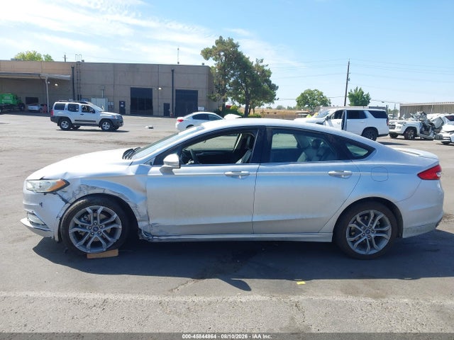 3FA6P0T95HR350872 Ford FUSION SE