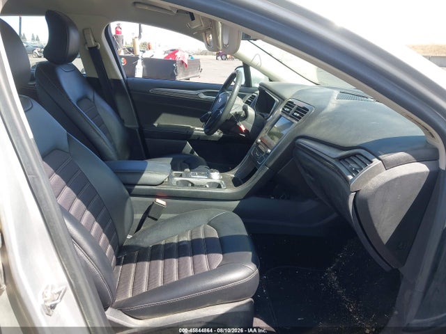 3FA6P0T95HR350872 Ford FUSION SE