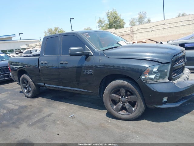 1C6RR6FGXJS266739 RAM 1500 Express 4x2 6&#039;4 Box