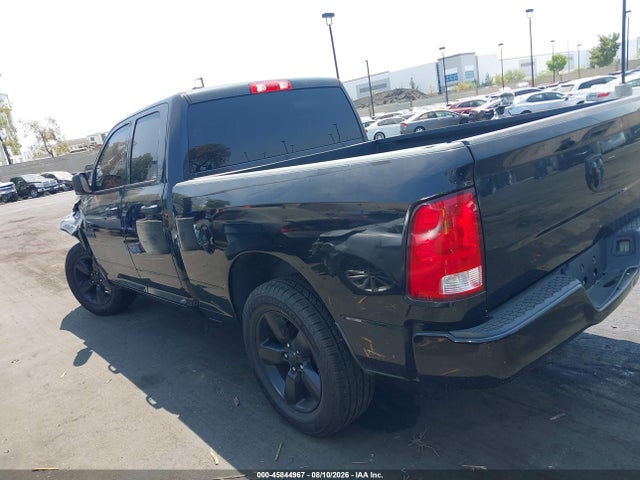 1C6RR6FGXJS266739 RAM 1500 Express 4x2 6&#039;4 Box