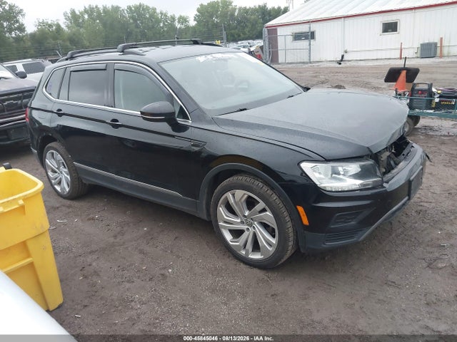 2018 Volkswagen Tiguan 2.0t Se/2.0t Sel მანქანა იყიდება აუქციონზე, vin: 3VV2B7AX1JM163330, აუქციონის ნომერი: 45845046