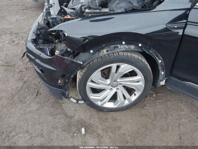 2018 Volkswagen Tiguan 2.0t Se/2.0t Sel მანქანა იყიდება აუქციონზე, vin: 3VV2B7AX1JM163330, აუქციონის ნომერი: 45845046