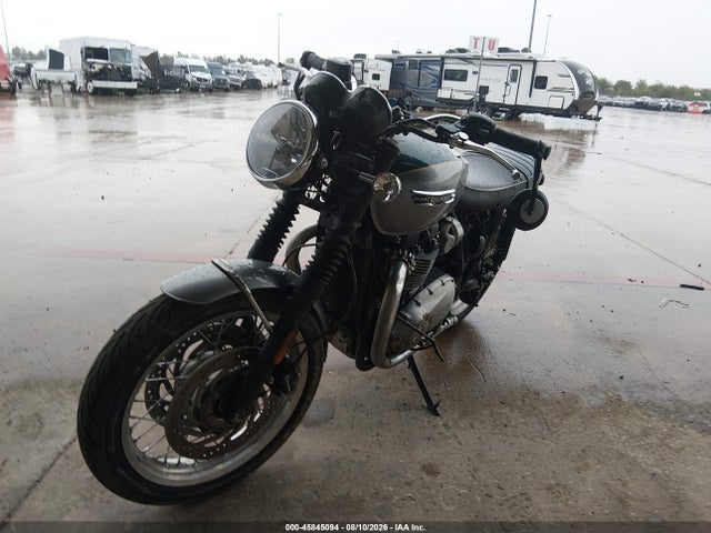 45845094 :رقم المزاد ، SMTD40HL0NTAW8099 vin ، 2022 Triumph Motorcycle Bonneville T120/black مزاد بيع