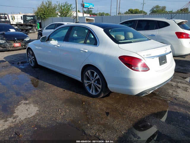 2017 Mercedes-benz C 300 მანქანა იყიდება აუქციონზე, vin: 55SWF4JB8HU205917, აუქციონის ნომერი: 45845134