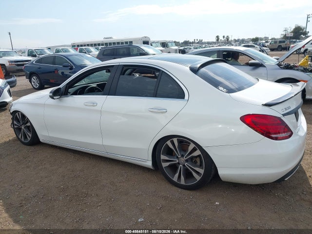 45845151 :رقم المزاد ، 55SWF4KB4FU021697 vin ، 2015 Mercedes-benz C 300 4matic مزاد بيع
