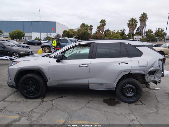 45845233 :رقم المزاد ، 2T3F1RFV3MW172605 vin ، 2021 Toyota Rav4 Le مزاد بيع