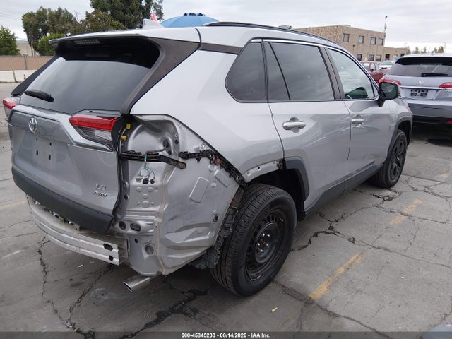 45845233 :رقم المزاد ، 2T3F1RFV3MW172605 vin ، 2021 Toyota Rav4 Le مزاد بيع