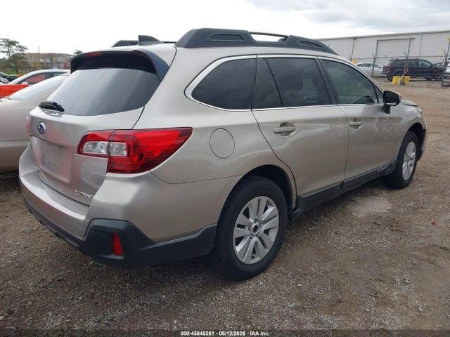 Продаж на аукціоні авто 2018 Subaru Outback 2.5i Premium, vin: 4S4BSAFC6J3324852, номер лоту: 45845261