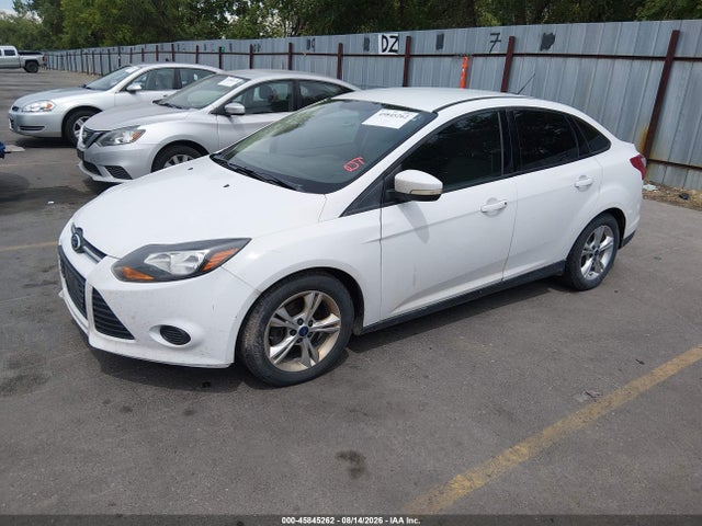 Ford FOCUS SE 2014 1FADP3F27EL265307 Image 2