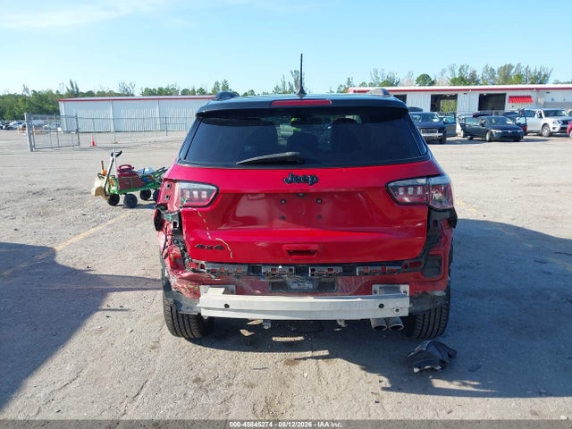 45845274 :رقم المزاد ، 3C4NJDBB0JT395004 vin ، 2018 Jeep Compass Altitude 4x4 مزاد بيع