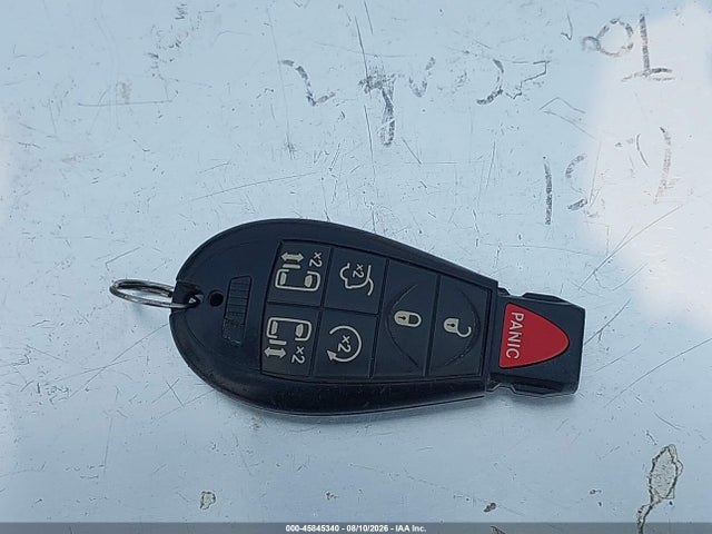 45845340 :رقم المزاد ، 2A4RR6DG2BR667372 vin ، 2011 Chrysler Town & Country Limited مزاد بيع