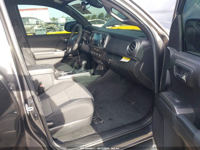 Продажа на аукционе авто 2022 Toyota Tacoma Trd Sport, vin: 3TYDZ5BN0NT015989, номер лота: 45845411