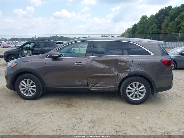 Продаж на аукціоні авто 2019 Kia Sorento 2.4l Lx, vin: 5XYPG4A31KG550430, номер лоту: 45845412