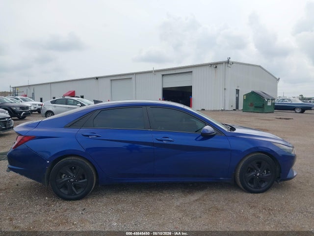 Продажа на аукционе авто 2022 Hyundai Elantra Sel, vin: 5NPLS4AG8NH085870, номер лота: 45845450