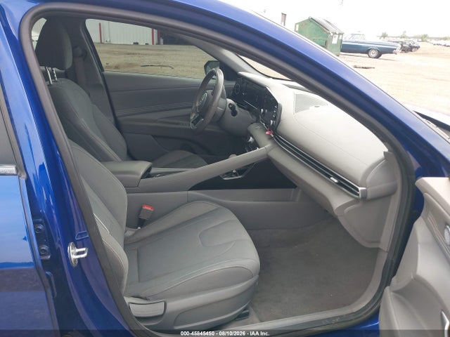 Продажа на аукционе авто 2022 Hyundai Elantra Sel, vin: 5NPLS4AG8NH085870, номер лота: 45845450