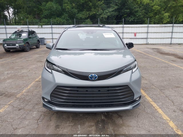 Продажа на аукционе авто 2025 Toyota Sienna Woodland Edition, vin: 5TDCSKFC6SS176877, номер лота: 45845461