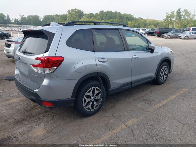 Продажа на аукционе авто 2021 Subaru Forester Premium, vin: JF2SKAJC0MH588797, номер лота: 45845498
