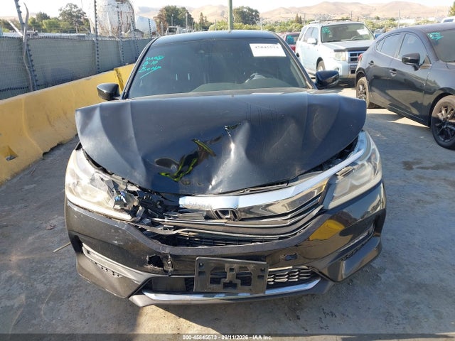 45845573 :رقم المزاد ، 1HGCR2F65HA081661 vin ، 2017 Honda Accord Sport مزاد بيع