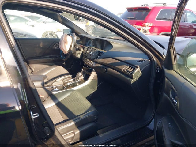 45845573 :رقم المزاد ، 1HGCR2F65HA081661 vin ، 2017 Honda Accord Sport مزاد بيع