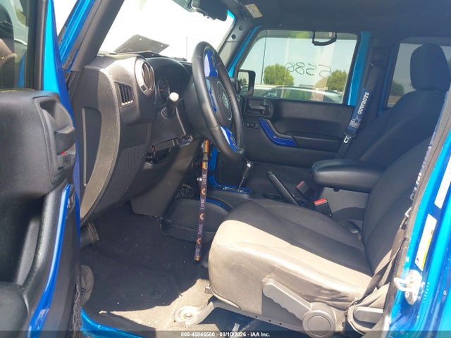 1C4BJWDG1GL215315 Jeep Wrangler Unlimited Sport