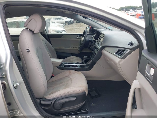 Продажа на аукционе авто 2016 Hyundai Sonata Se, vin: 5NPE24AF4GH300986, номер лота: 45845604