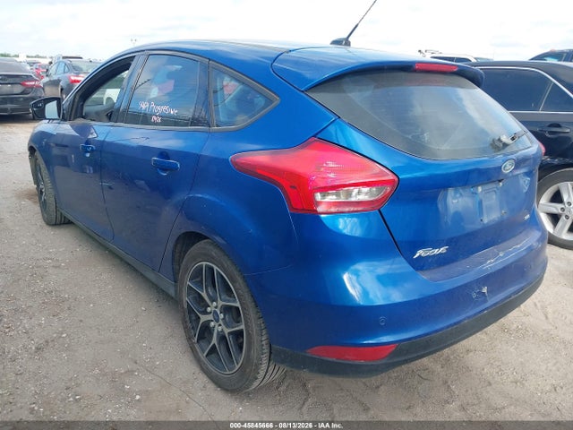 Ford FOCUS SEL 2018 1FADP3M23JL201195 Image 3