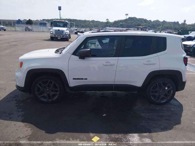 45845677 :رقم المزاد ، ZACNJCBB4MPM62979 vin ، 2021 Jeep Renegade Latitude Fwd مزاد بيع