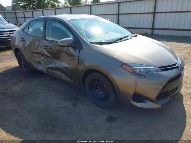 Toyota COROLLA LE 2017 2T1BURHEXHC870664 головне зображення