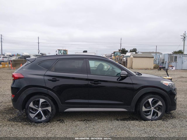 2017 Hyundai Tucson Value მანქანა იყიდება აუქციონზე, vin: KM8J3CA26HU571179, აუქციონის ნომერი: 45845765