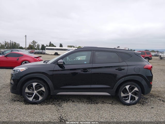 2017 Hyundai Tucson Value მანქანა იყიდება აუქციონზე, vin: KM8J3CA26HU571179, აუქციონის ნომერი: 45845765