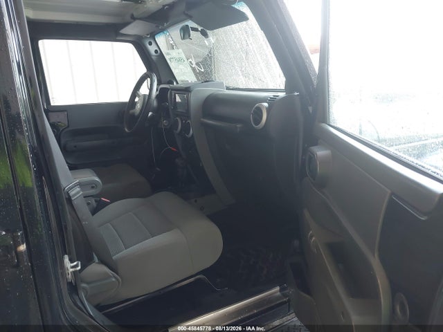 45845778 :رقم المزاد ، 1J8GA59158L592955 vin ، 2008 Jeep Wrangler Unlimited Sahara مزاد بيع