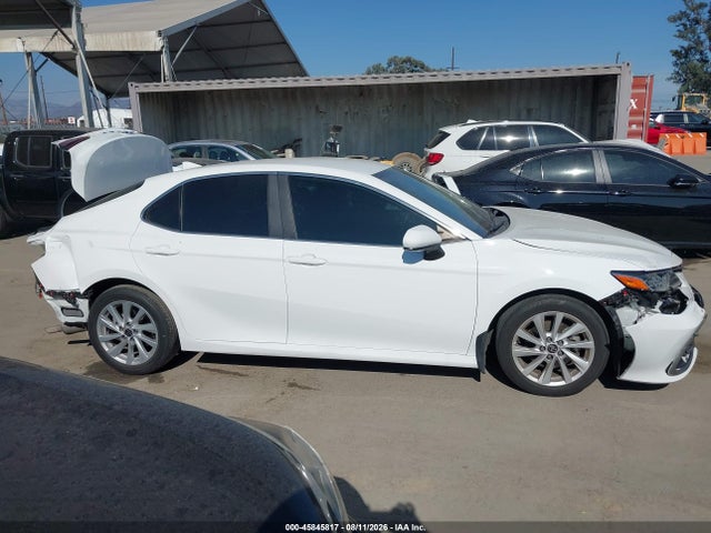 4T1C11AK9NU006939 Toyota CAMRY LE